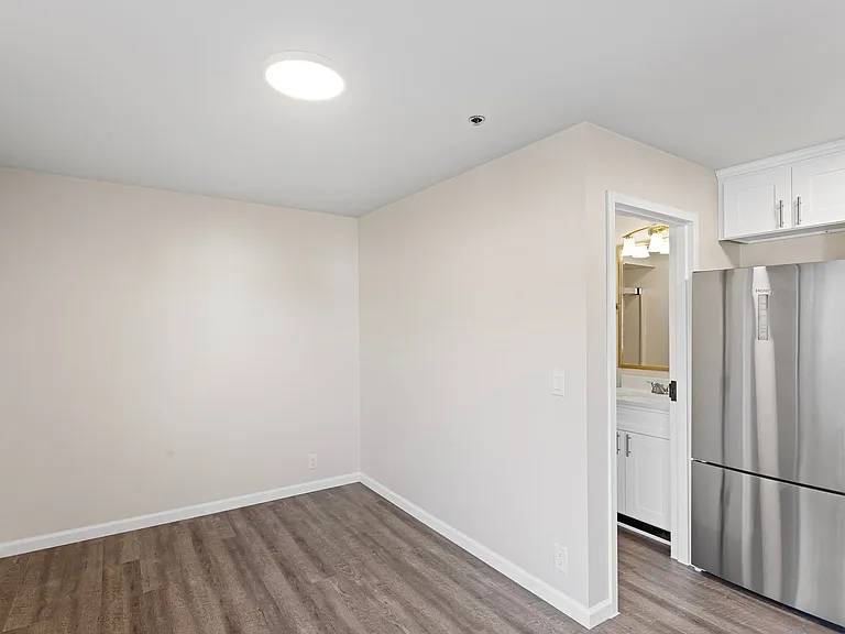 The Carriage House — Photo 8