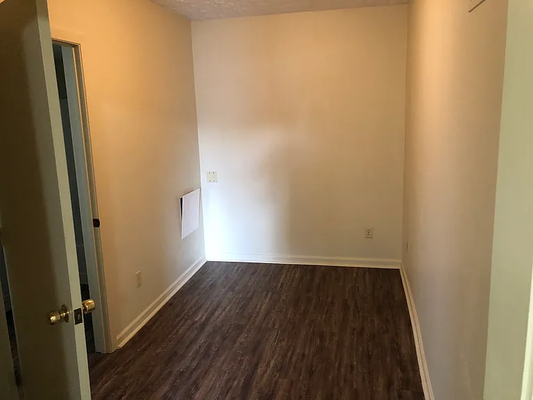 134 E Oak Hill Ave #2 — Photo 9