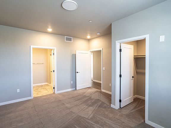 4BR, 2BA - 1,377SF - Primary Bedroom