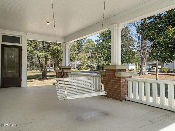 4th image of 419 E Hill Street