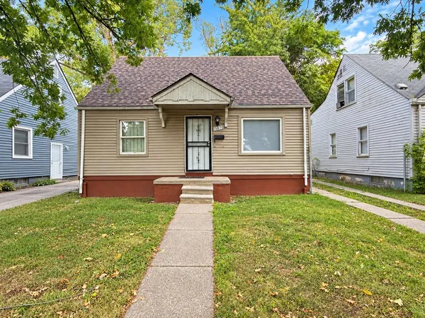 15870 W Parkway St, Detroit, MI 48223