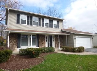 1520 Farrington Ct, Aurora, IL 60504