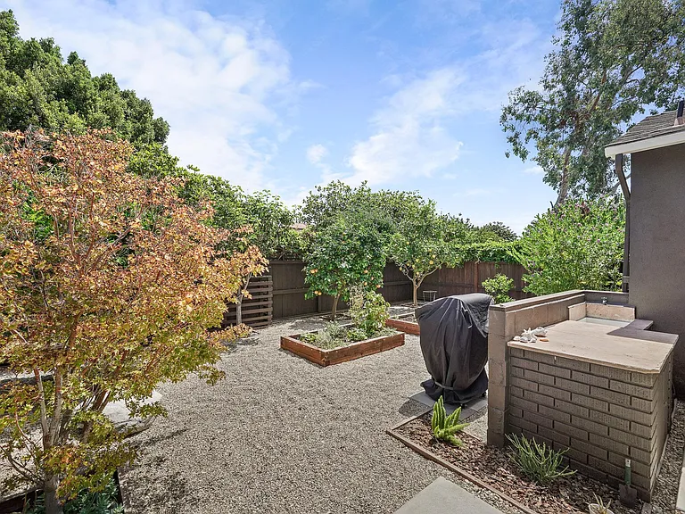 12203 Everglade St — Photo 6