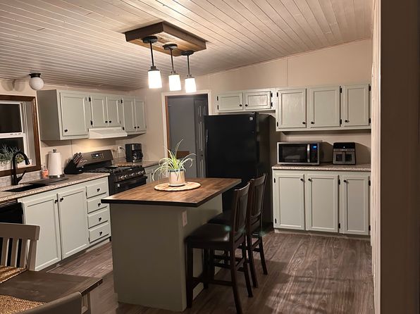 16843 Finch Trl, Lake Ann, MI 49650