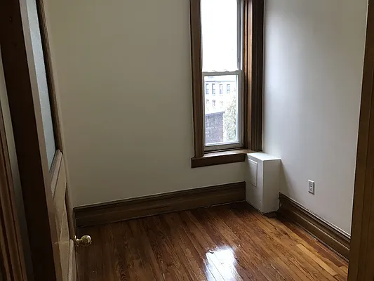 Rented by RES New York | media 34