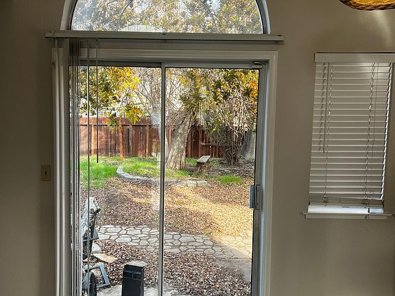 5th image of 301 Accipiter Ct