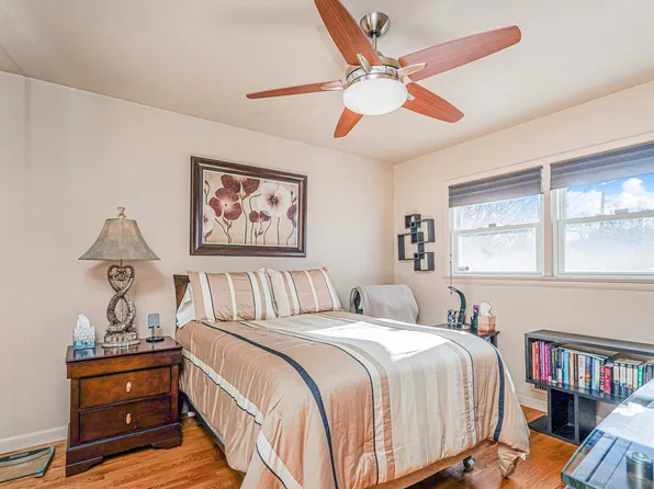 206 Benton Avenue image 13 of 30