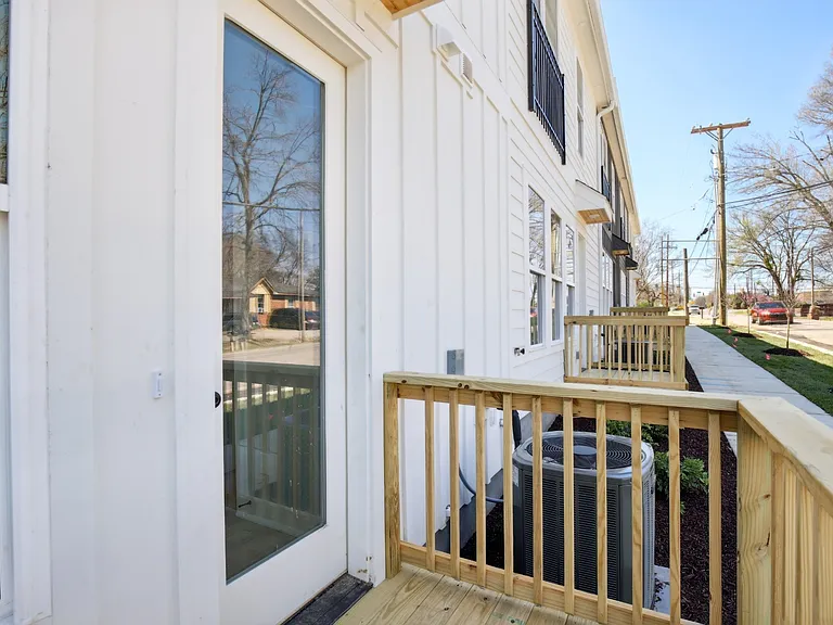 375 Archwood Dr — Photo 40