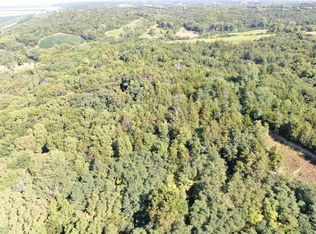 1 Howley Br, Forest City, MO 64451