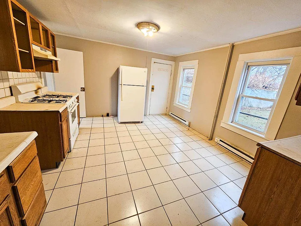 225 W Main St #2