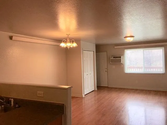 811 Mallow St #7 — Photo 7