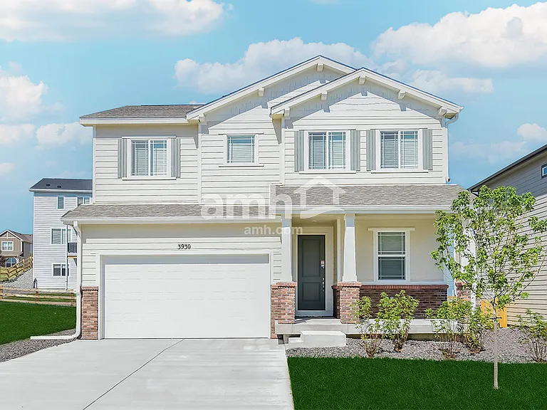 7608 Mardale Ln — Photo 1