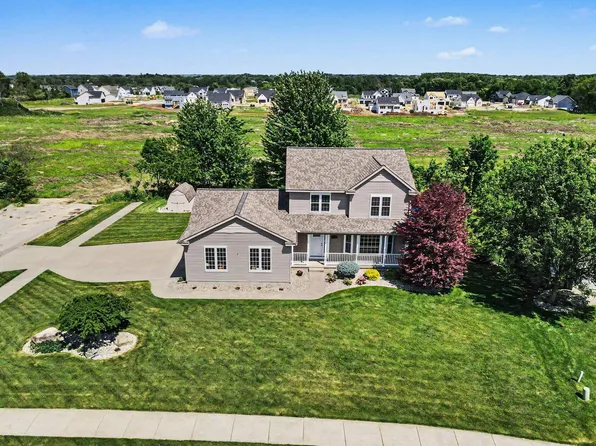 7046 Shady Knoll Dr SE, Caledonia, MI 49316