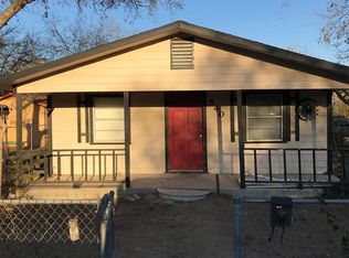 540 S Camp St, Uvalde, TX 78801