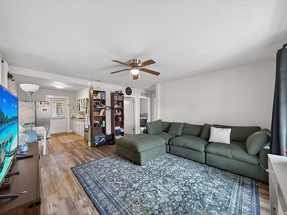 5th image of 303 Winburn Ave