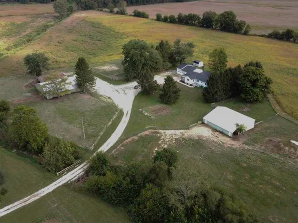 247 E 1000 S, Centerville, IN 47330