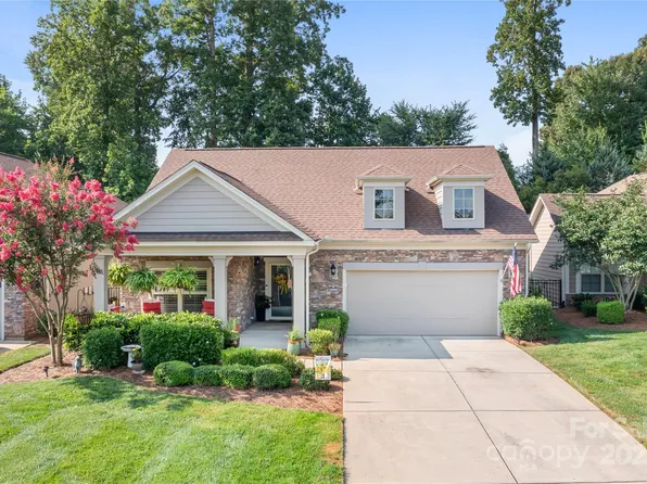 19403 Greentree Way, Cornelius, NC 28031