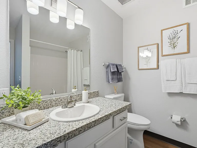 Granite Creek Apartments — Photo 97