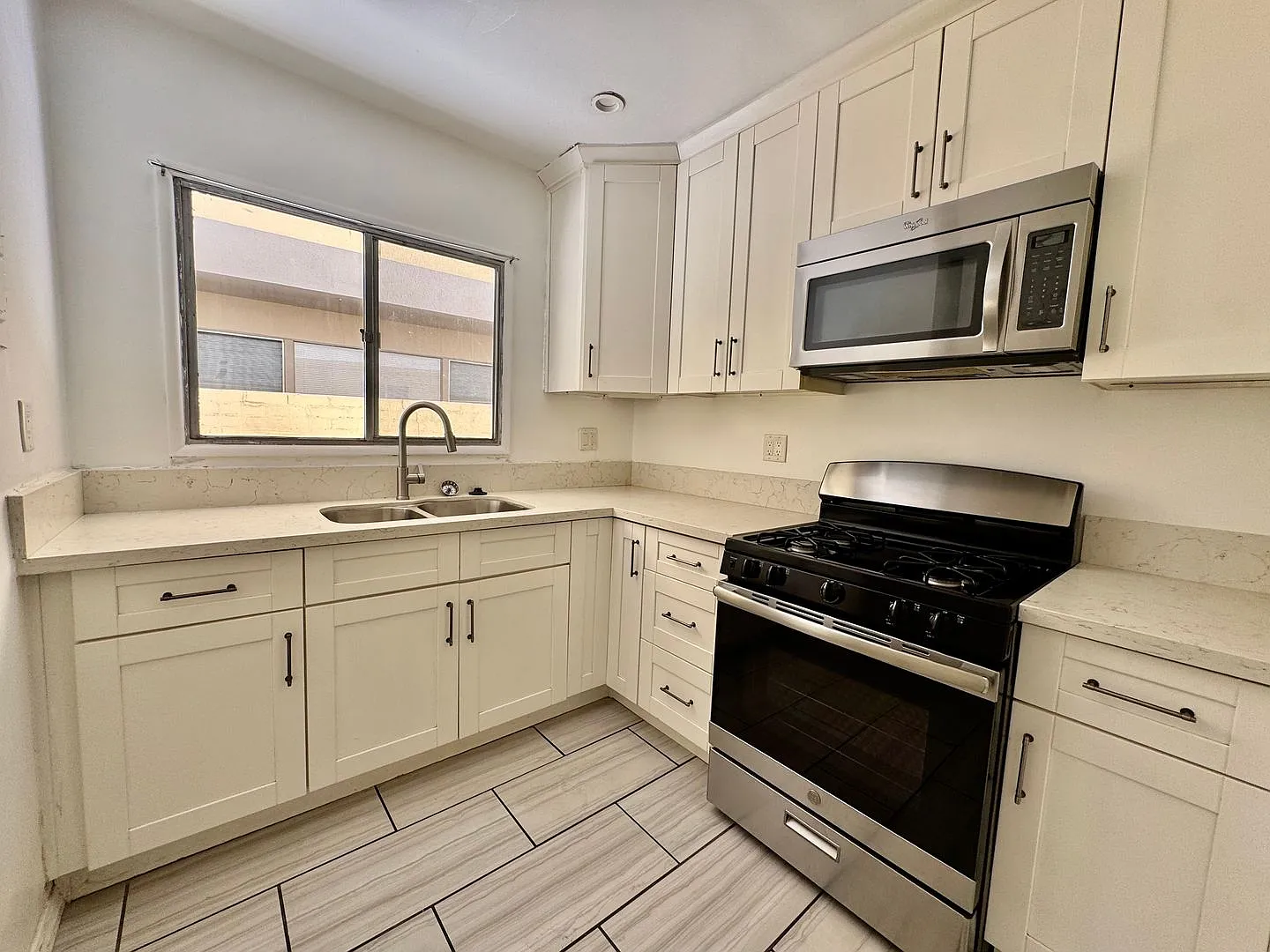 337 S Rexford Dr Lease Only (In Progress) — Photo 3