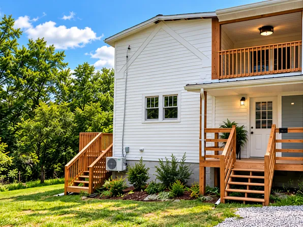 2281 Lone Mountain Rd #B, New Tazewell, TN 37825