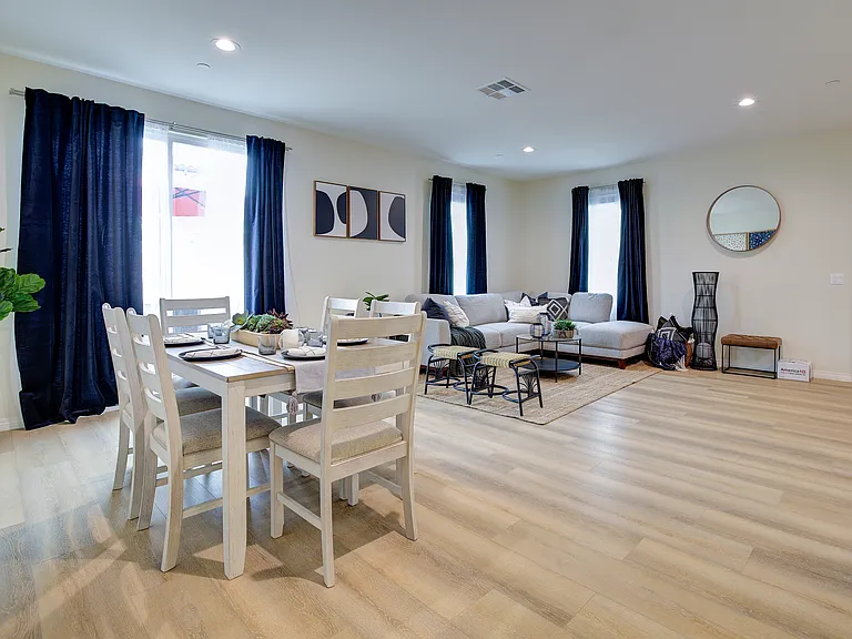 3741 Jefferson St #17 — Photo 5