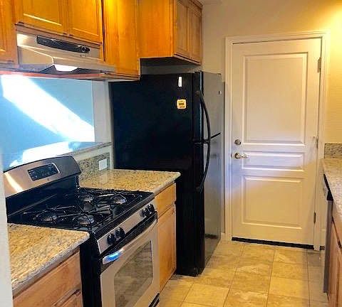 3rd image of 1661 La Paloma Ct
