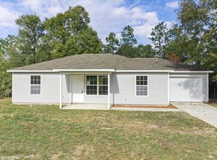 321 Lakeview Dr, Crestview, FL 32536