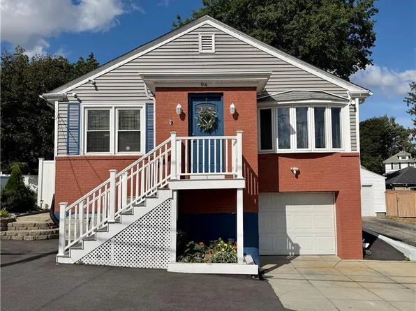 94 Gloucester St, Providence, RI 02908