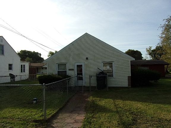 2nd image of 19254 Arthur St