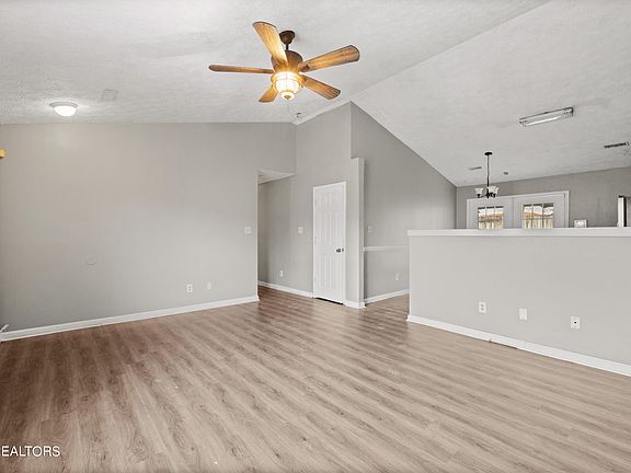 4th image of 6215 Vandemere Dr