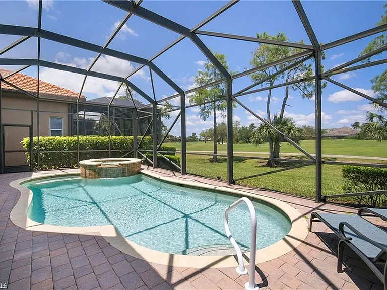 6476 Caldecott Dr — Photo 24