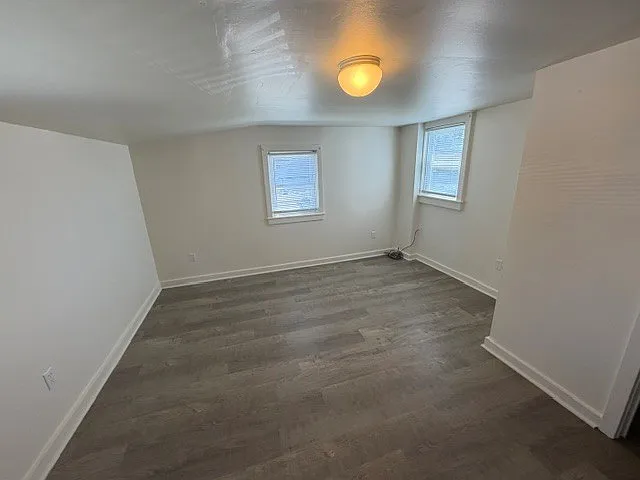 3 bed, $1,425 — Photo 3