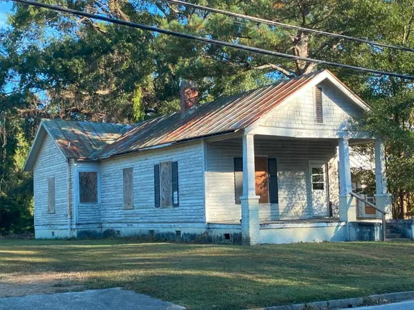 211 Fairview Ave SW, Wilson, NC 27893