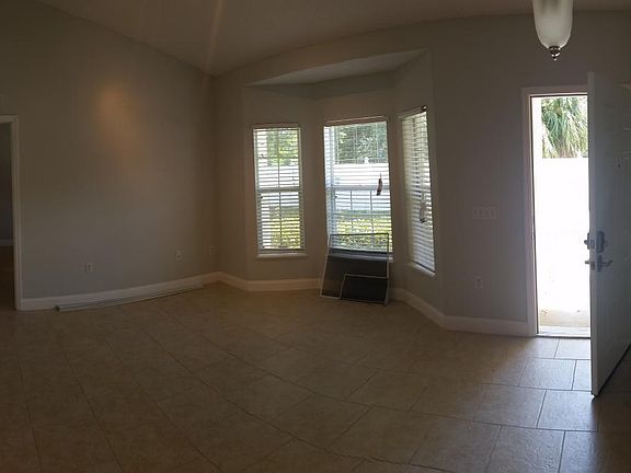 3rd image of 713 Gazelle Way
