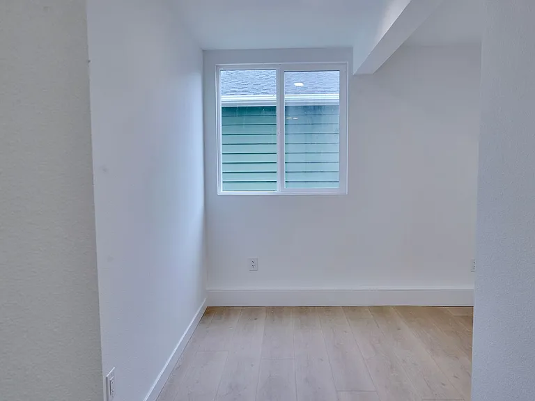 1421 N Highland St — Photo 15
