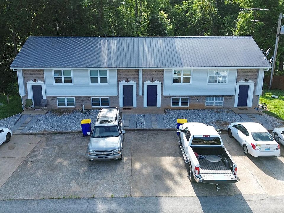 1st image of 105 Windy Cir