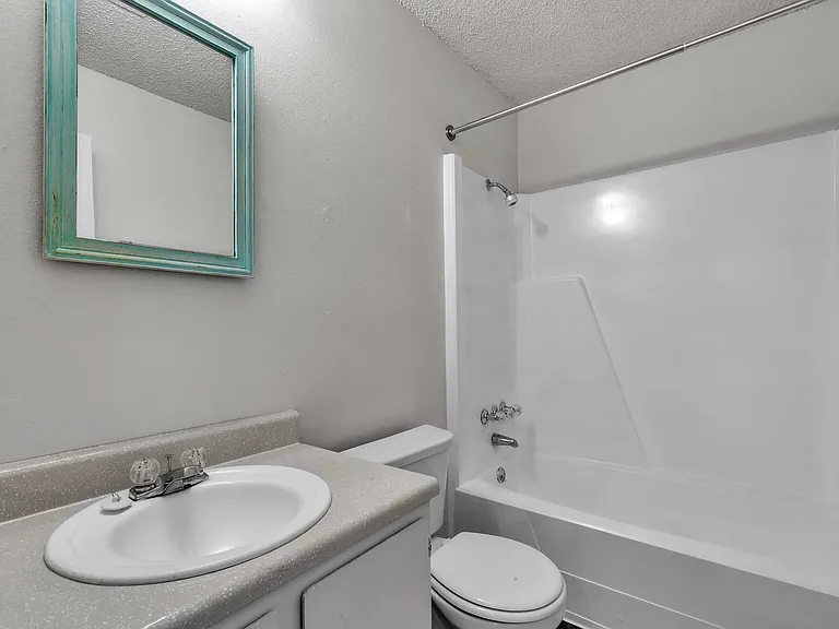 106 Ladybird Ln #B — Photo 9