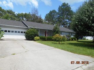 402 Allen Dr, Dublin, GA 31021