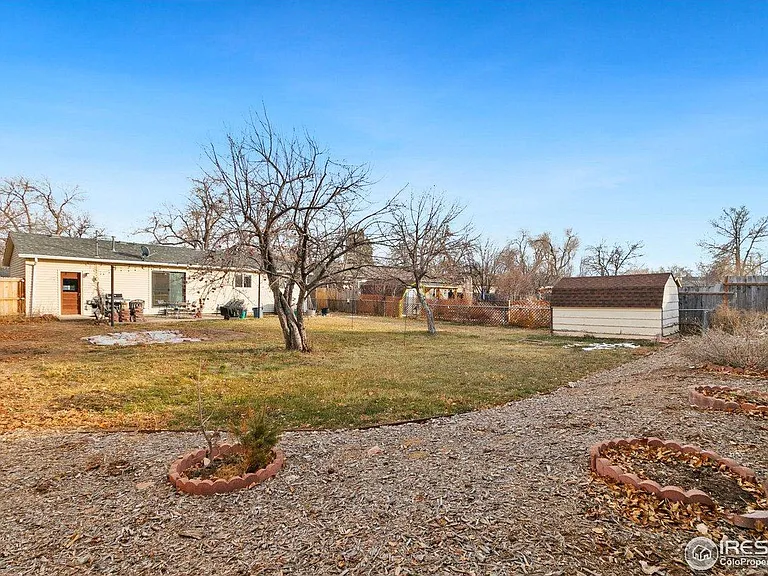 913 Ponderosa Dr — Photo 17