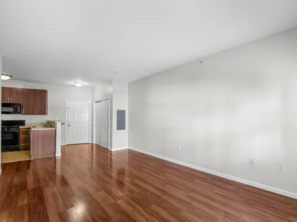 845 Newark Avenue image 2 of 26