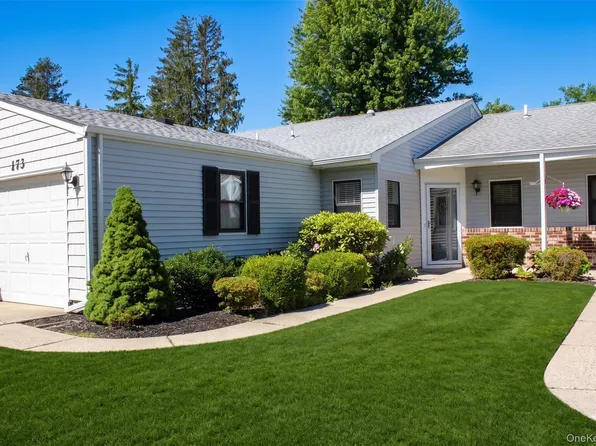 173 Knolls Drive #173, Stony Brook, NY 11790