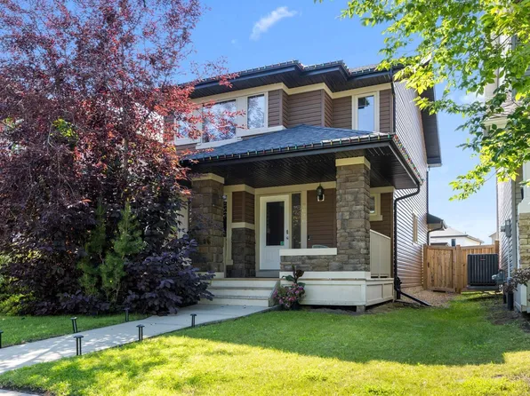2020 Glenridding Gate SW, Edmonton, AB T6W 2H3