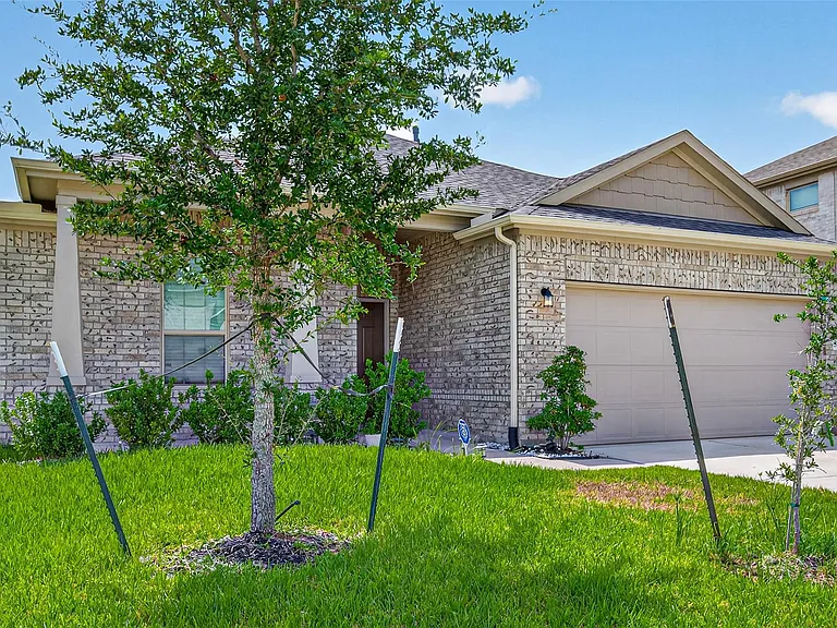 8111 Star Terrace Dr — Photo 2