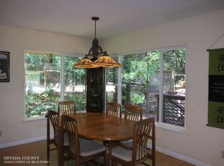 10300 Dawkins Ln, Grass Valley, CA 95949