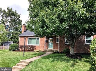 922 Shawnee Dr, Frederick, MD 21701