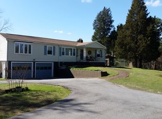 5735 Perry Rd, Knoxville, TN 37914