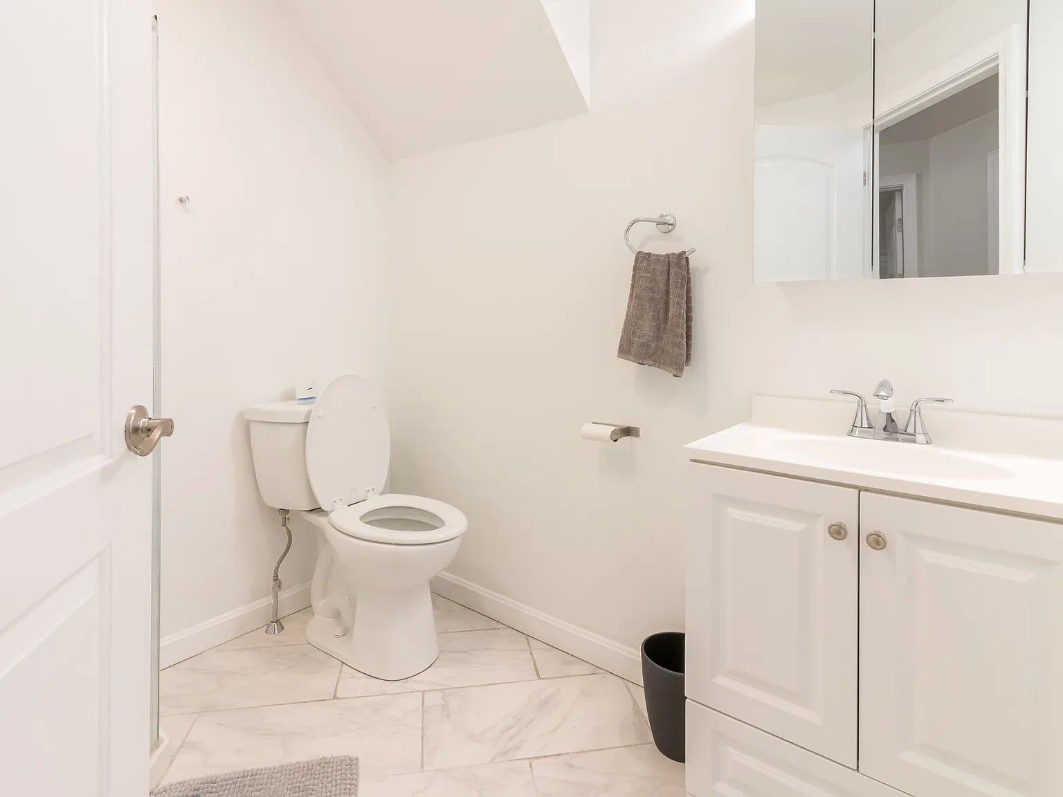 1 bed, $1,225 — Photo 4