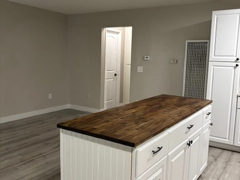 7872 Holt Dr — Photo 25
