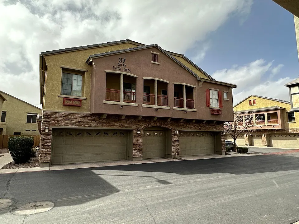 1350 S Greenfield Dr #2073