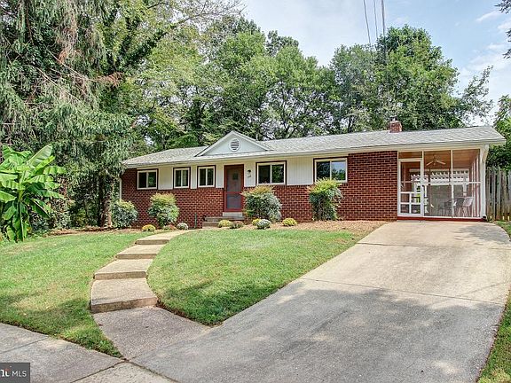 2nd image of 5001 Orleans Ct